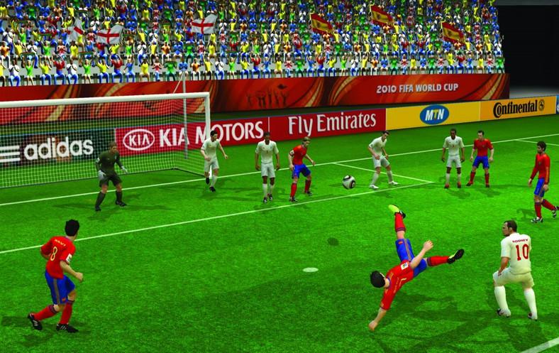 В серии FIFA давно видны рекламные баннеры — здесь мы видим пример из 2010 года. ЕА берет за это солидные деньги.