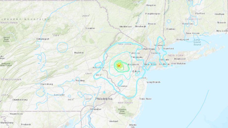 Map showing location of New Jersey earthquake marked with a star with shock lines radiating outwards
