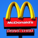 Искусственный интеллект McDonald's Drive-Thru удален после двух лет неудач