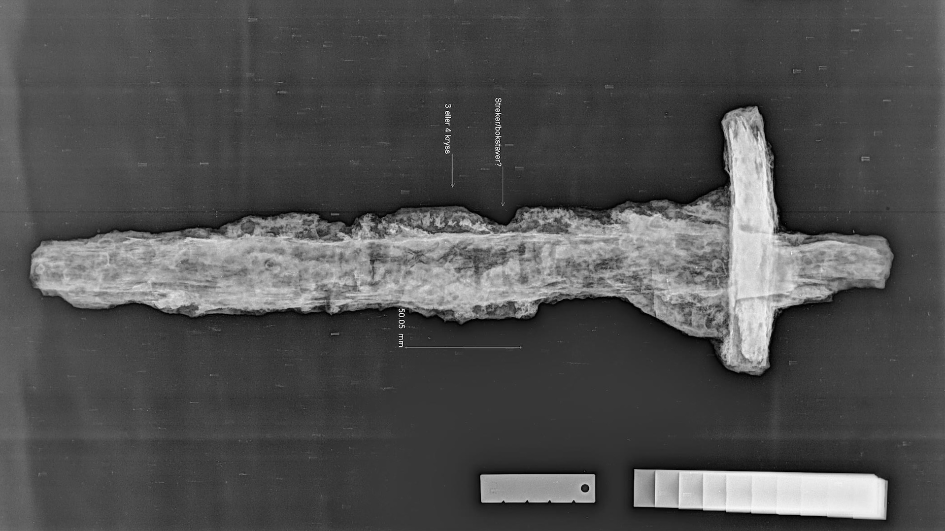 Рентгеновский снимок меча викинга
